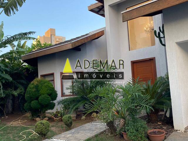 #2551 - Casa para Venda em Taubaté - SP