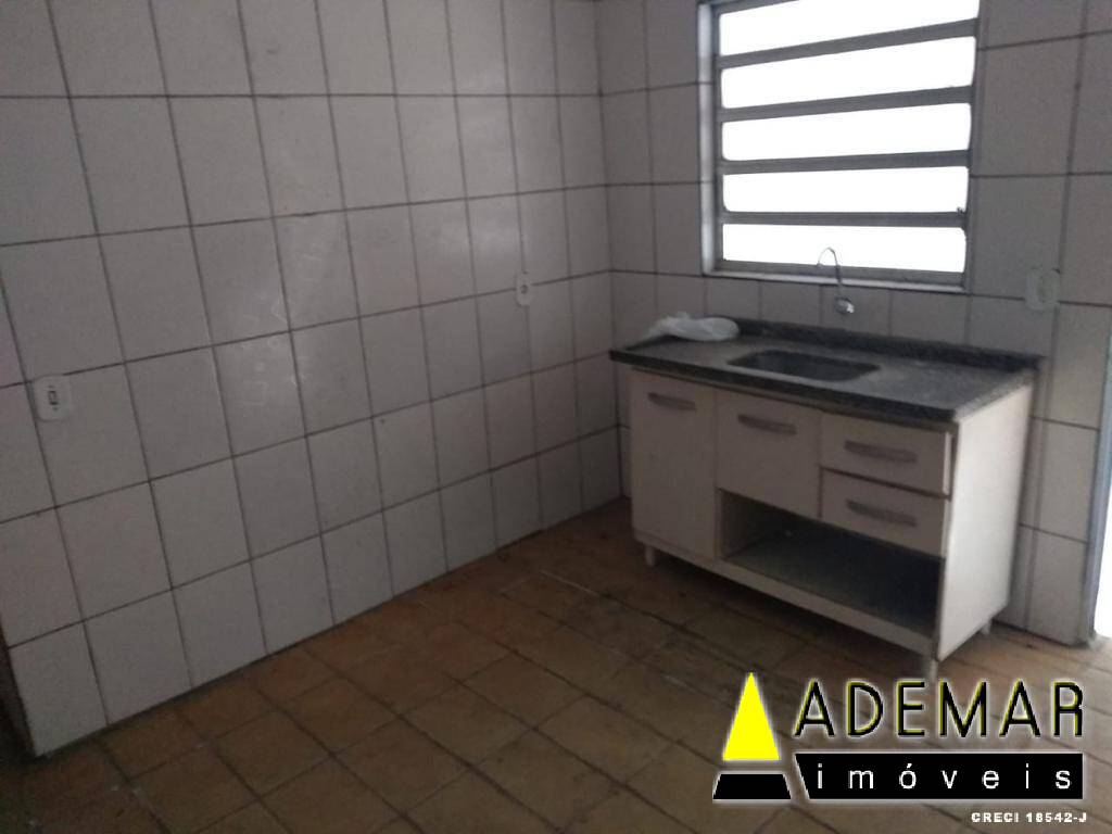 Casa à venda com 5 quartos, 125m² - Foto 7