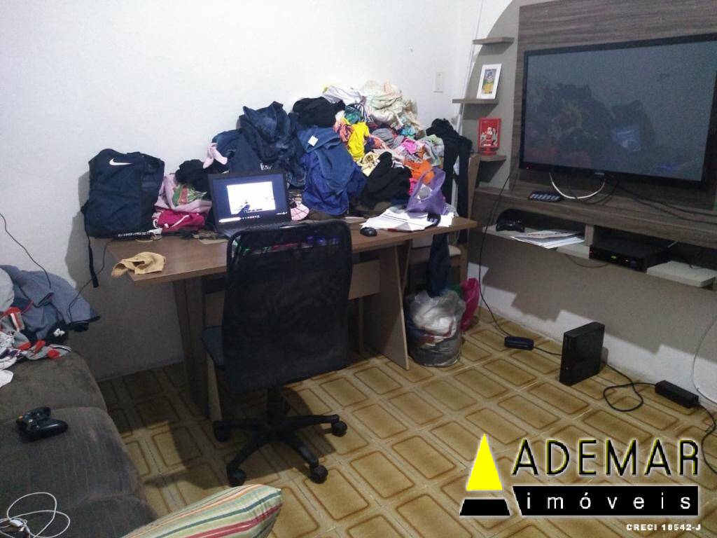 Casa à venda com 5 quartos, 125m² - Foto 10