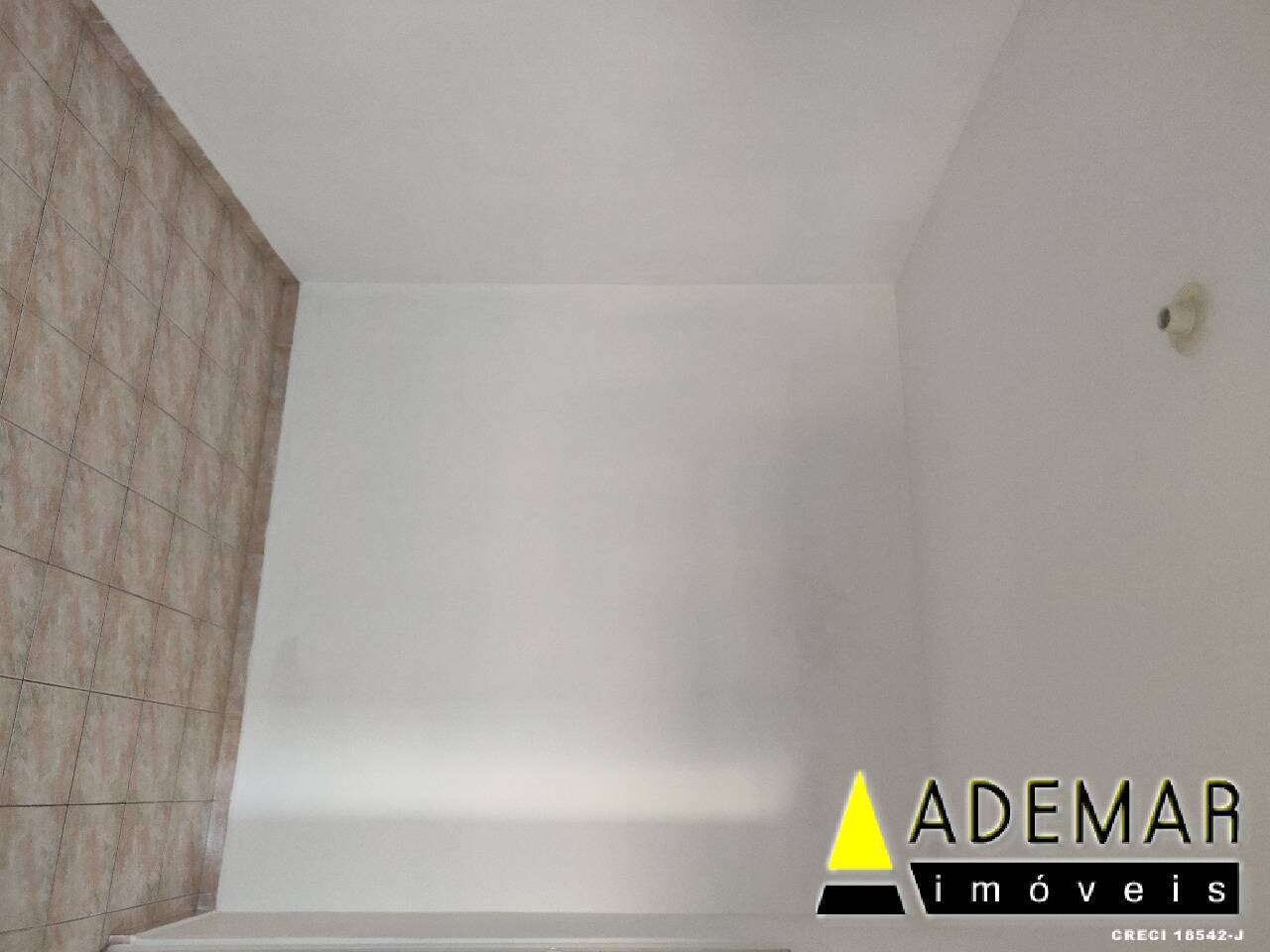 Apartamento à venda com 2 quartos, 60m² - Foto 6