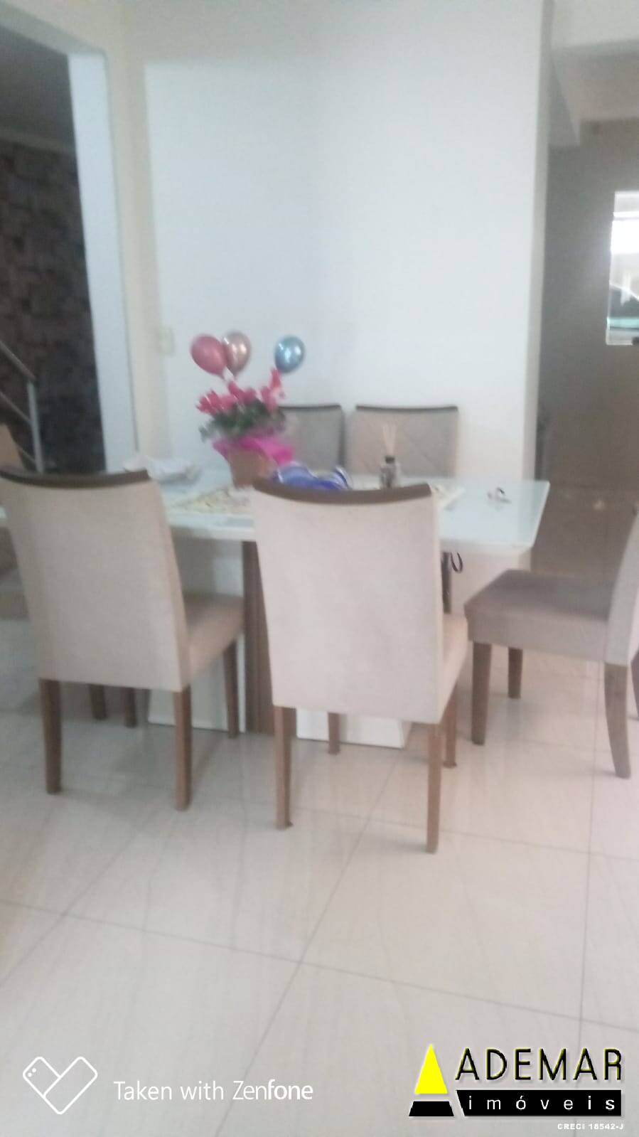 Casa, 4 quartos, 251 m² - Foto 1