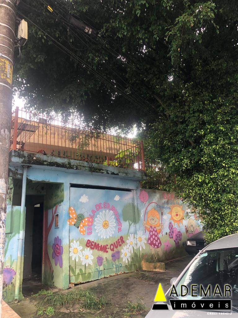 Casa, 3 quartos, 300 m² - Foto 1