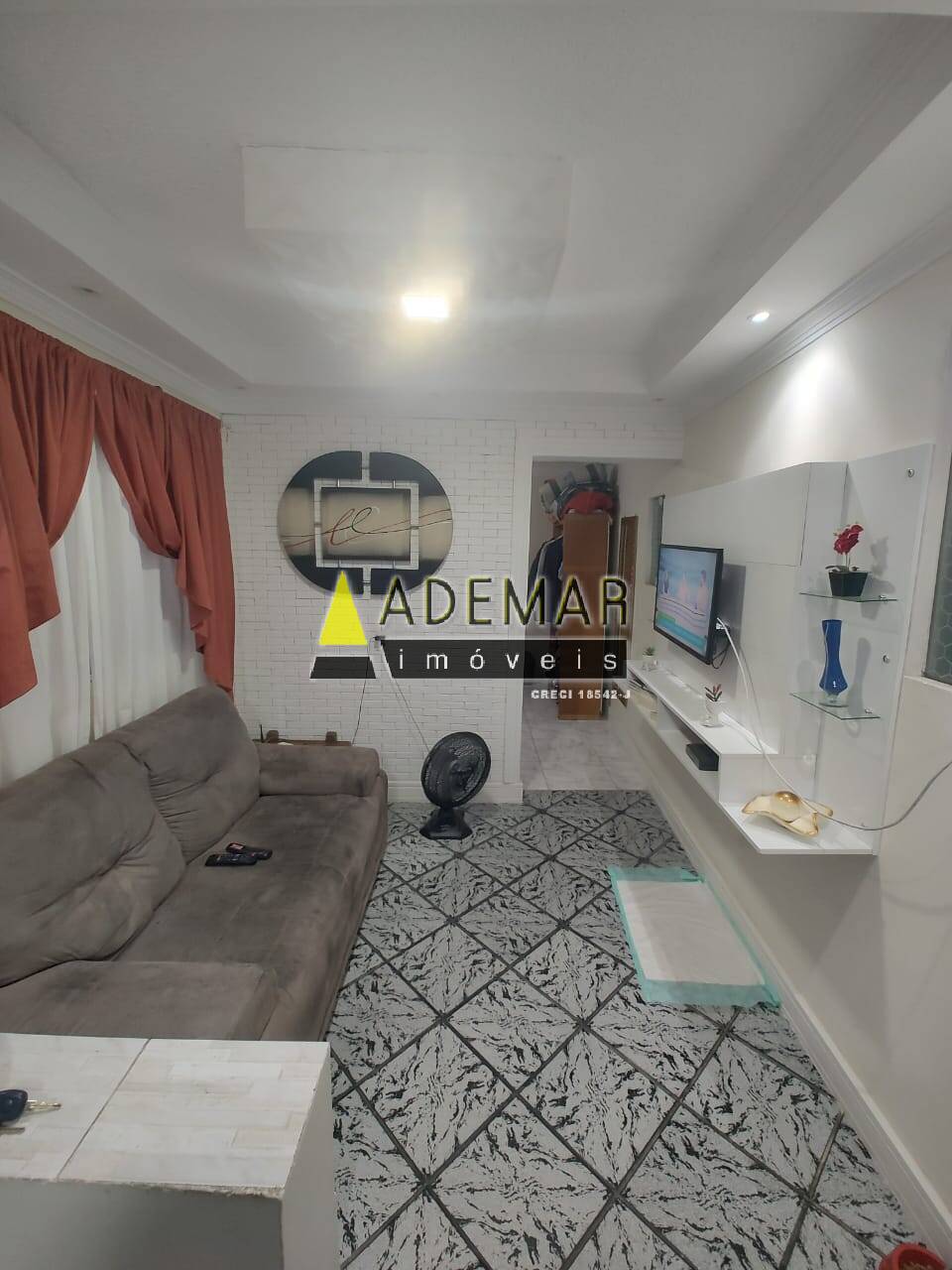 Casa à venda e aluguel com 1 quarto - Foto 1