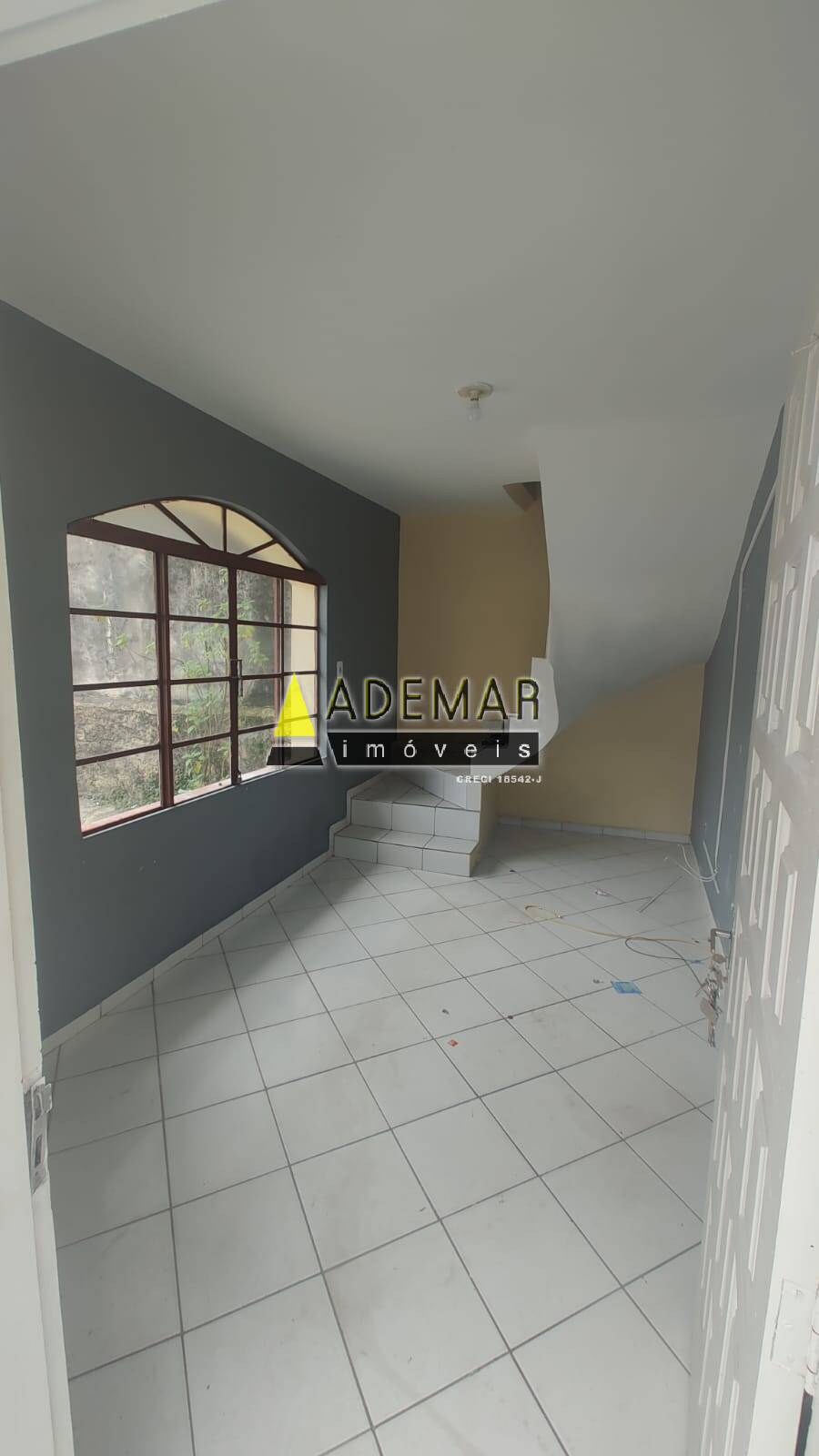 Casa à venda com 2 quartos, 127m² - Foto 3