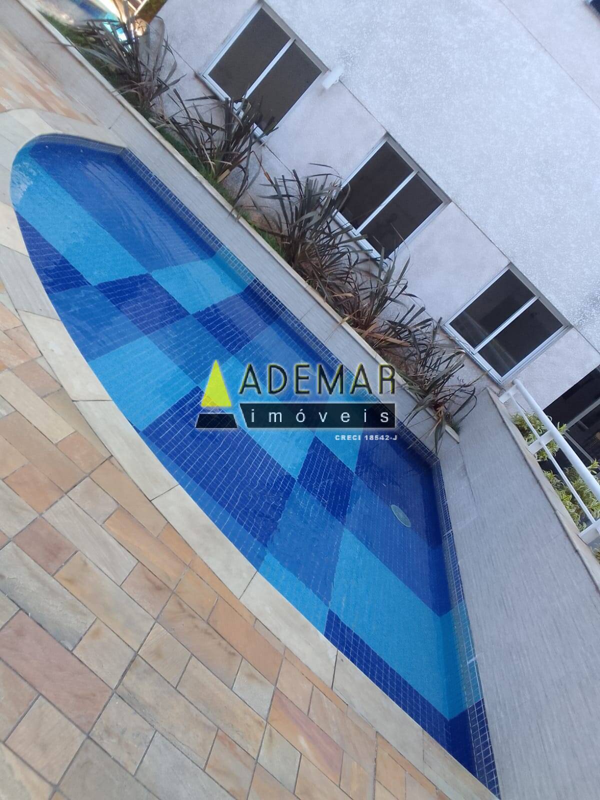 Apartamento à venda com 2 quartos, 67m² - Foto 4