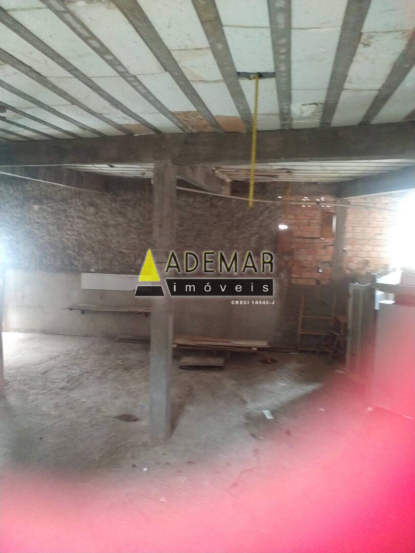 Casa à venda com 11 quartos, 360m² - Foto 13