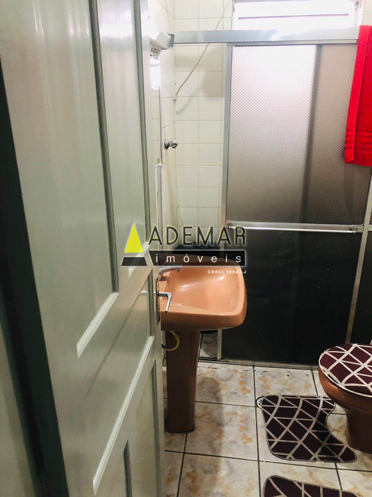 Casa à venda com 3 quartos, 150m² - Foto 4