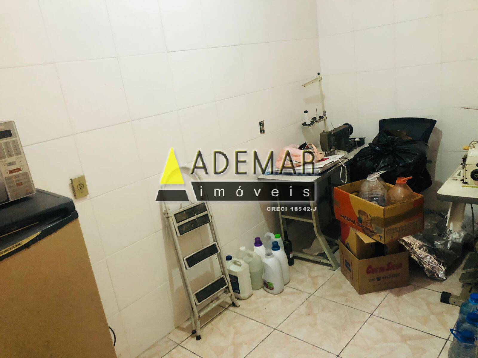 Casa à venda com 3 quartos, 150m² - Foto 3
