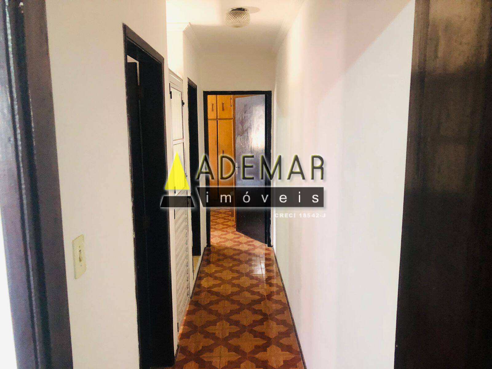 Casa à venda com 3 quartos, 150m² - Foto 10