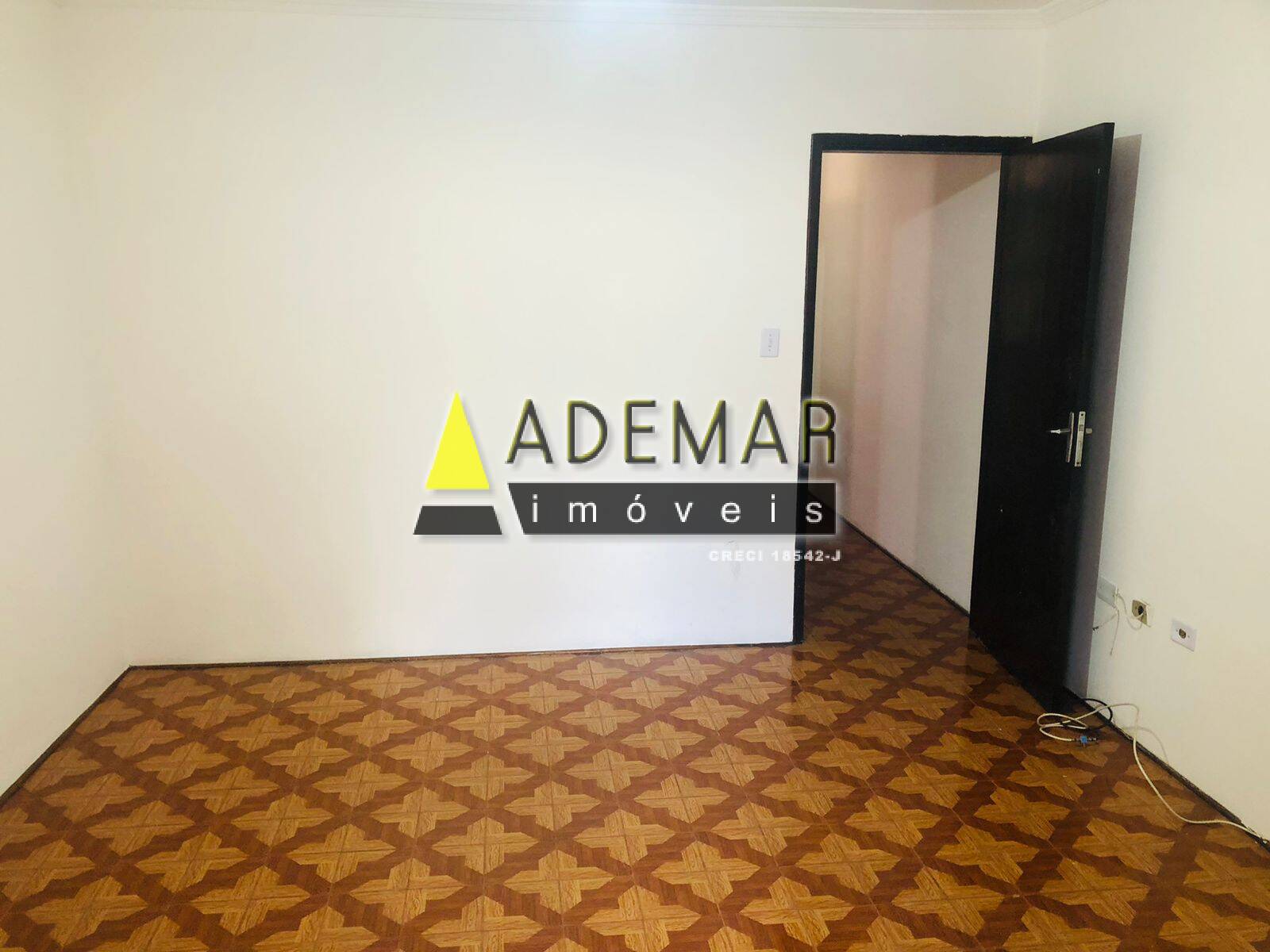 Casa à venda com 3 quartos, 150m² - Foto 13