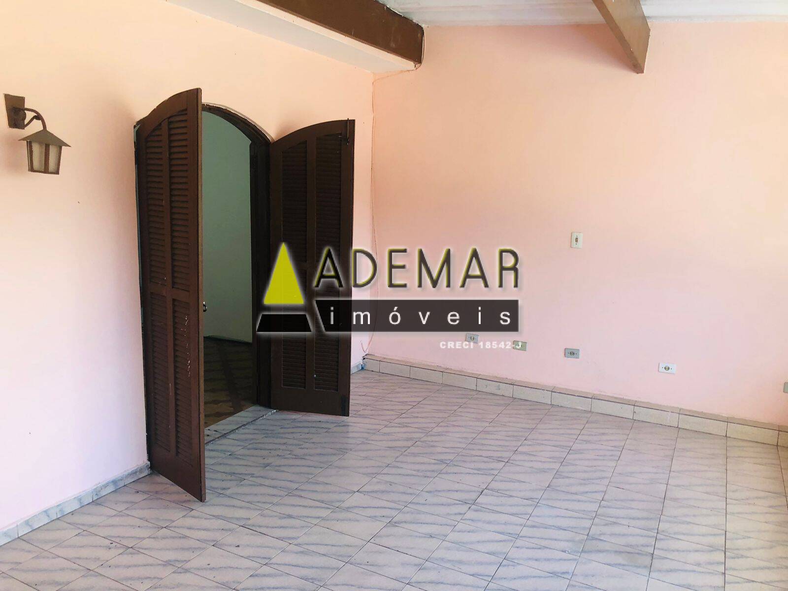 Casa à venda com 3 quartos, 150m² - Foto 14