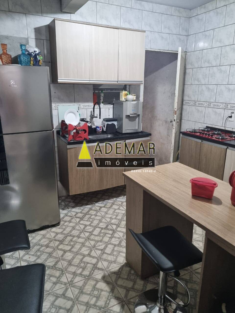 Casa à venda com 3 quartos, 140m² - Foto 9