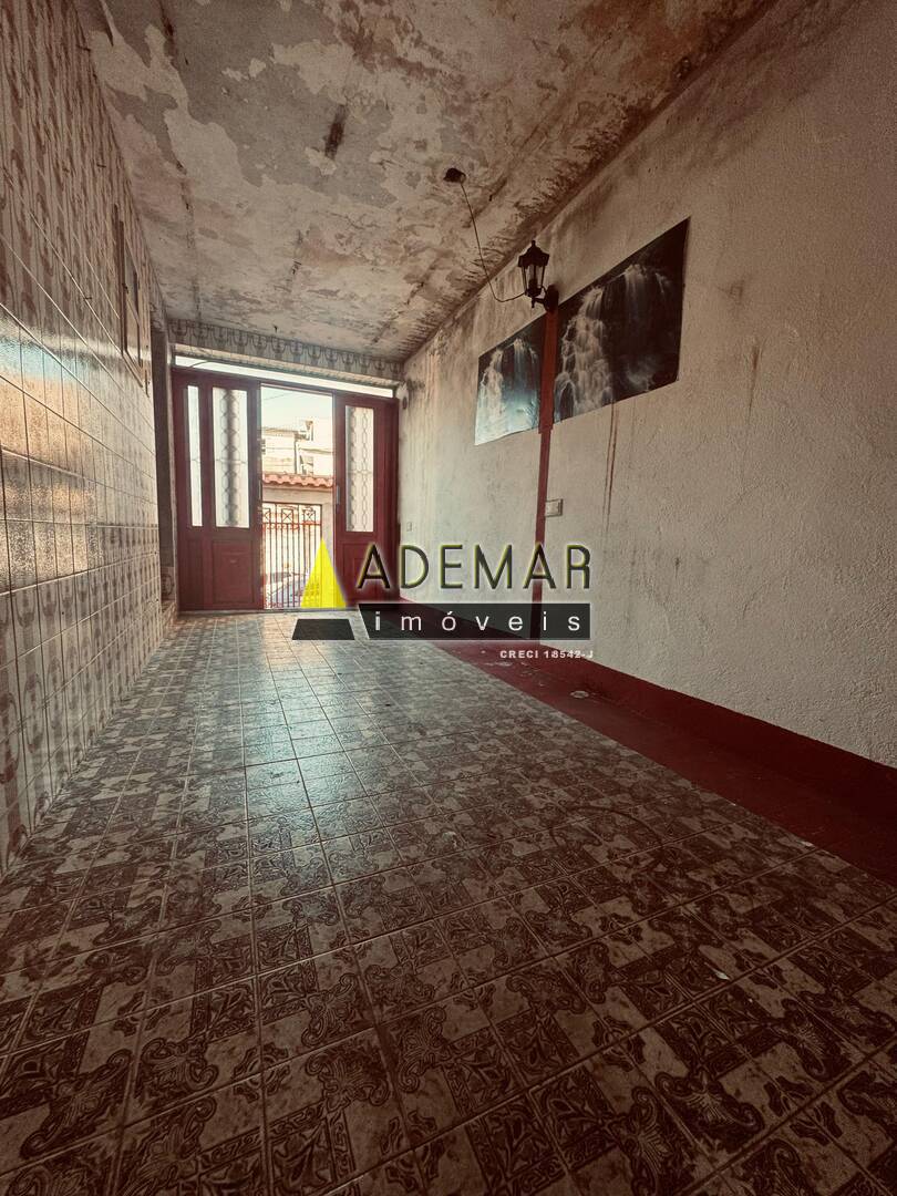 Casa à venda com 4 quartos, 250m² - Foto 6