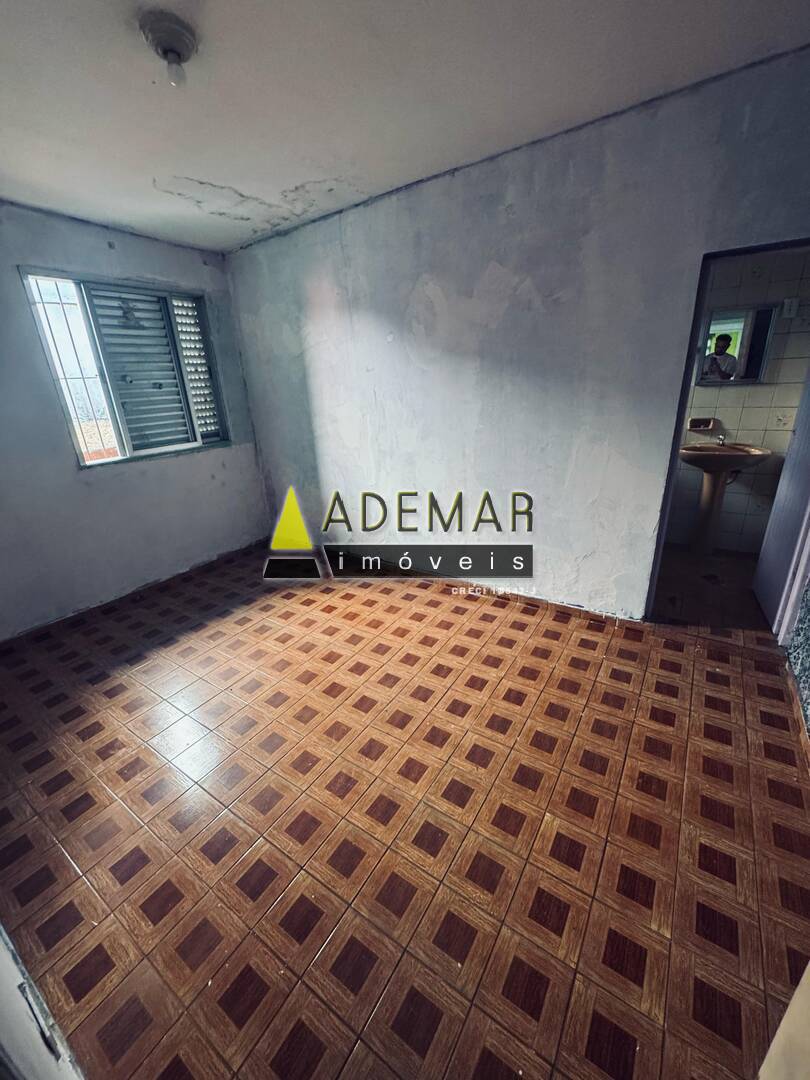 Casa à venda com 4 quartos, 250m² - Foto 8