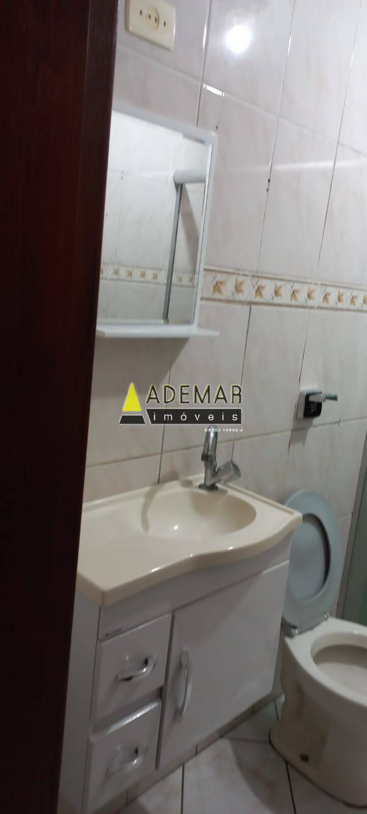 Casa à venda com 3 quartos, 180m² - Foto 8