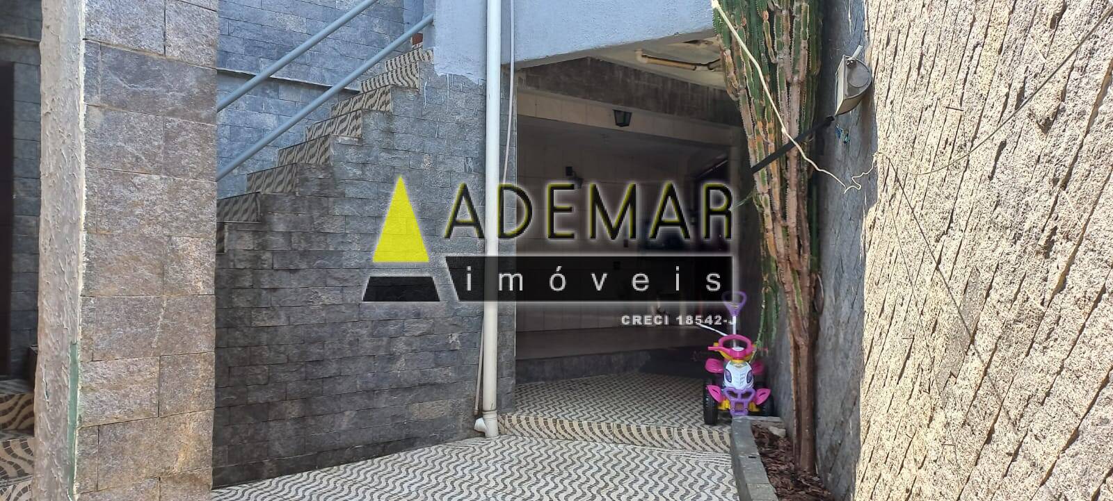 Casa à venda com 3 quartos, 180m² - Foto 18