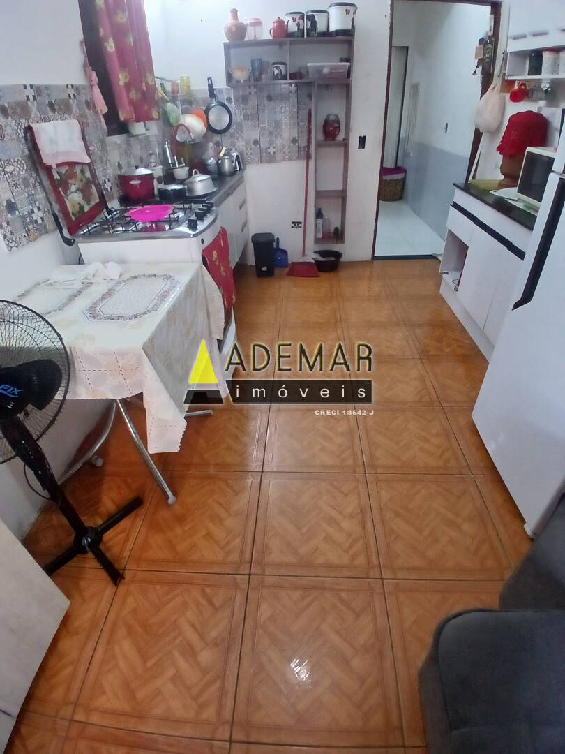 Casa à venda com 4 quartos, 186m² - Foto 8