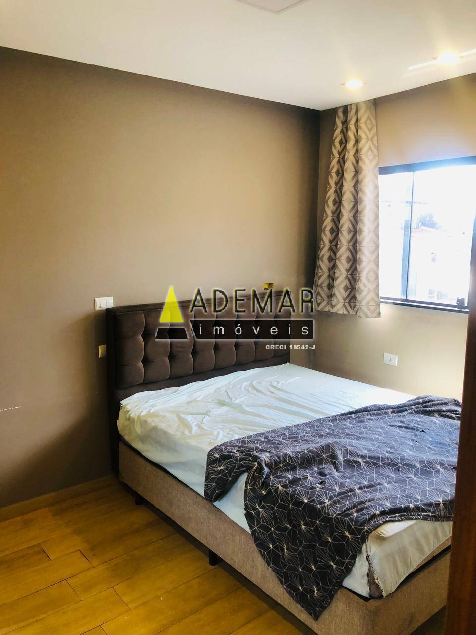 Casa à venda com 4 quartos, 250m² - Foto 6
