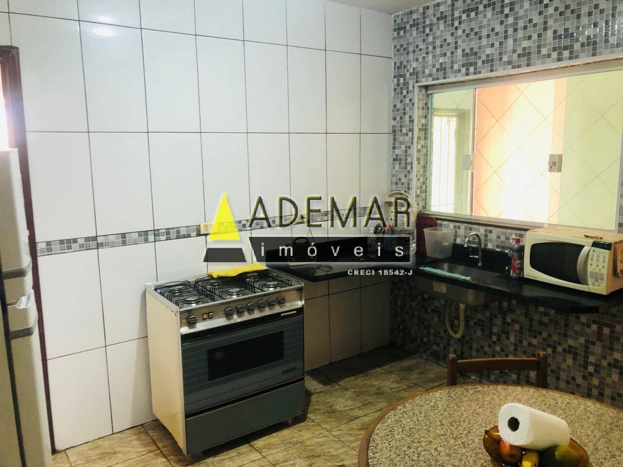 Casa à venda com 4 quartos, 250m² - Foto 17