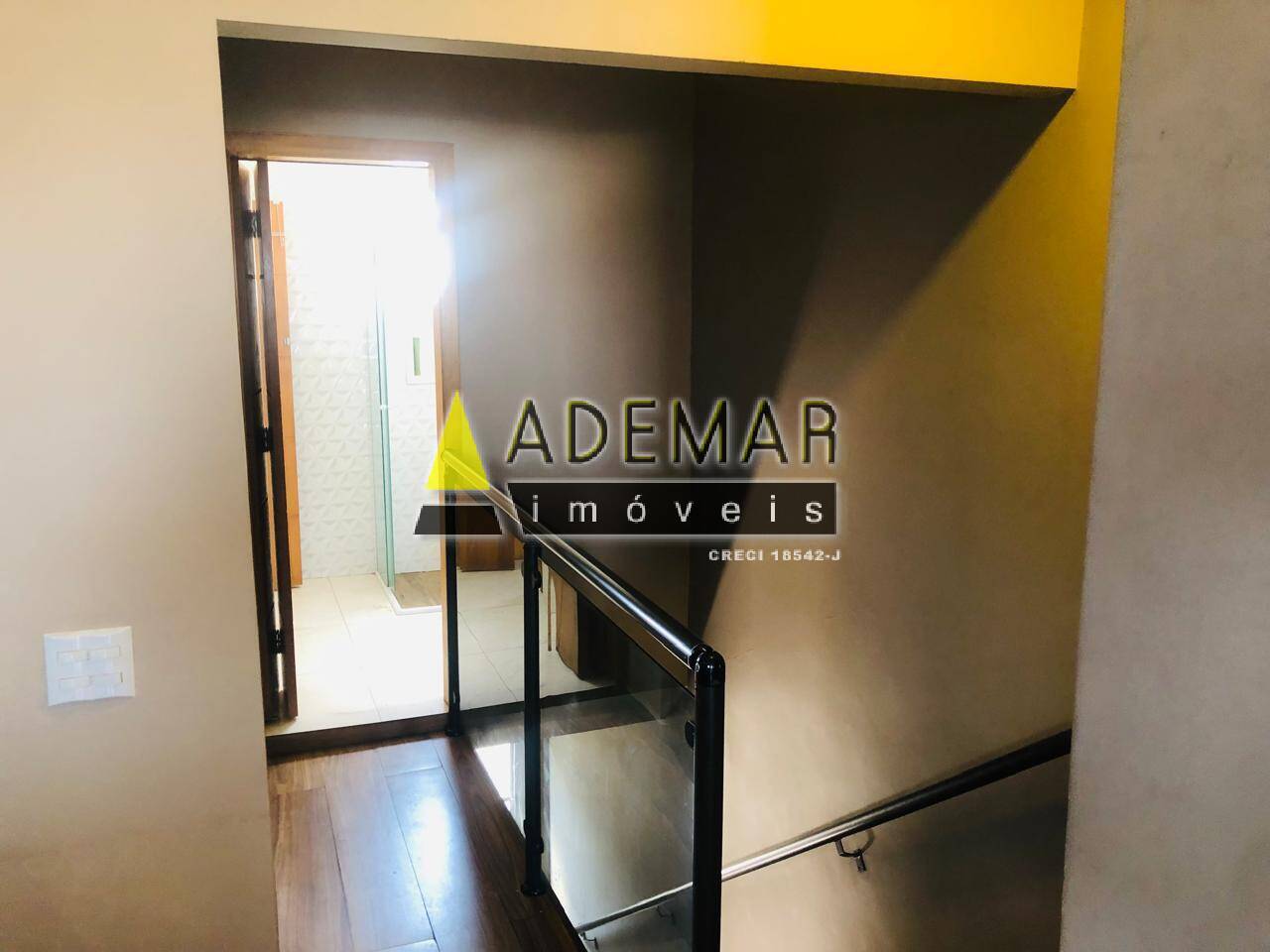 Casa à venda com 4 quartos, 250m² - Foto 22