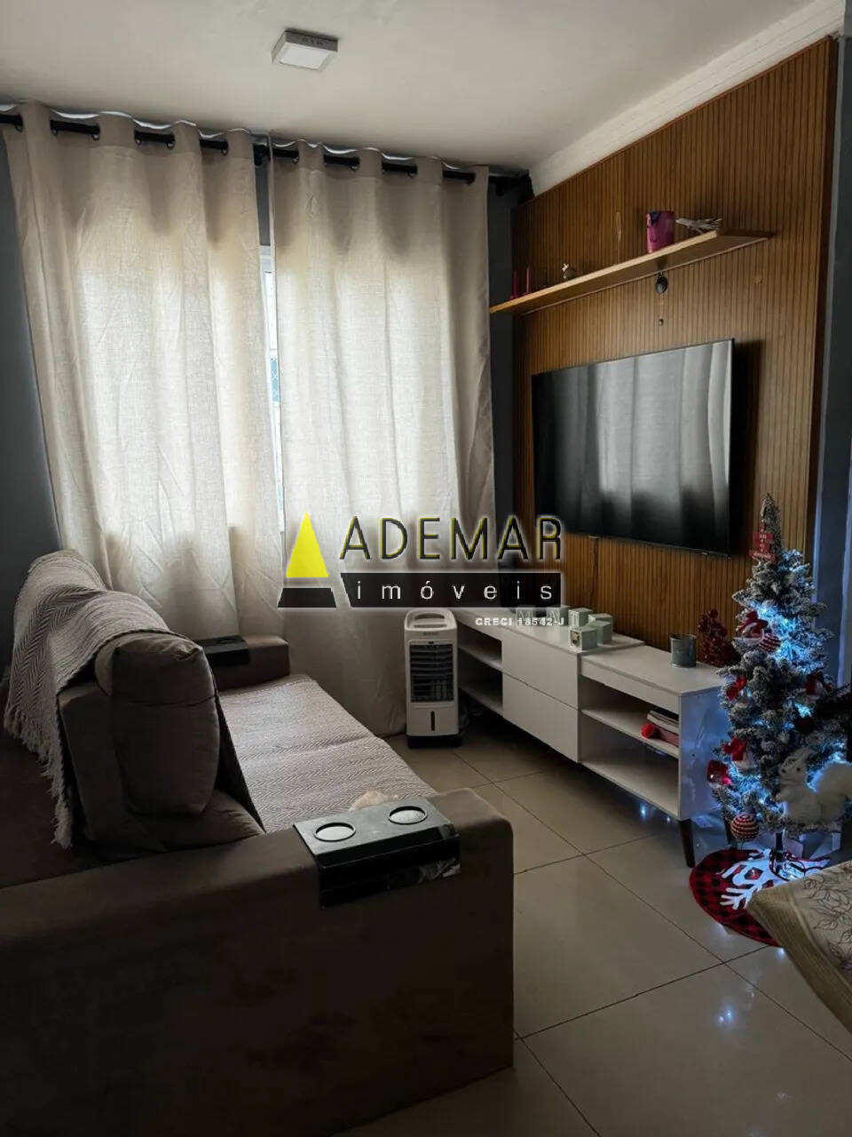 Apartamento à venda com 2 quartos, 45m² - Foto 1