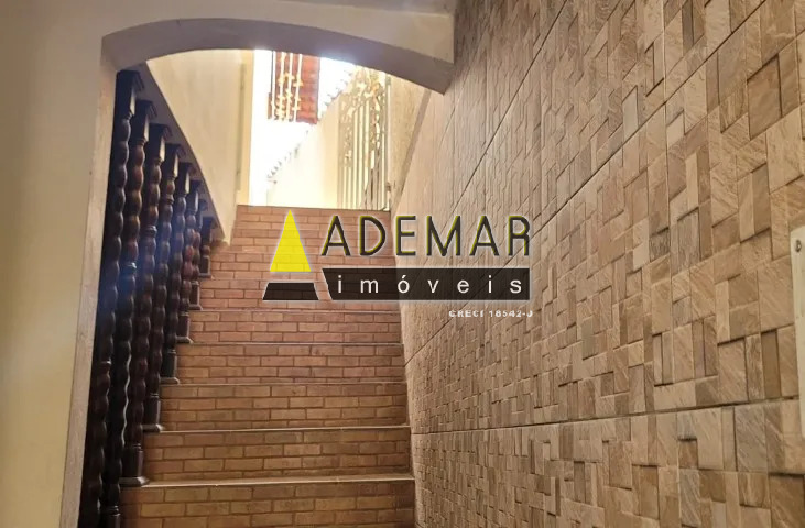 Casa à venda com 5 quartos, 254m² - Foto 2