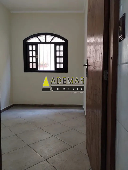 Casa à venda com 5 quartos, 254m² - Foto 7