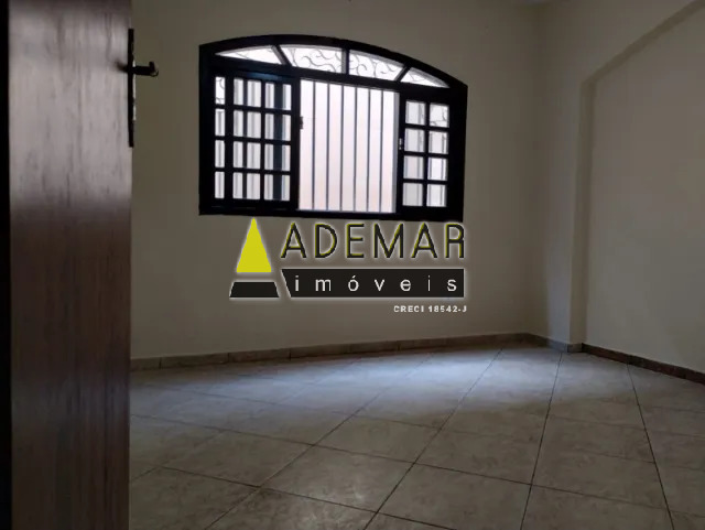 Casa à venda com 5 quartos, 254m² - Foto 13