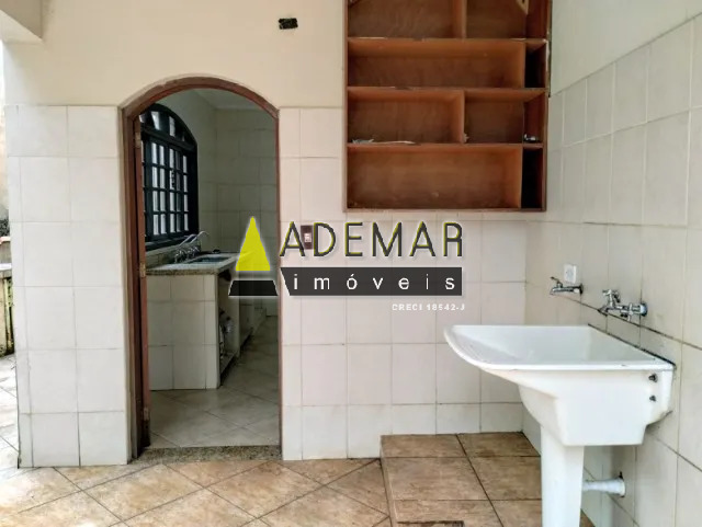 Casa à venda com 5 quartos, 254m² - Foto 15