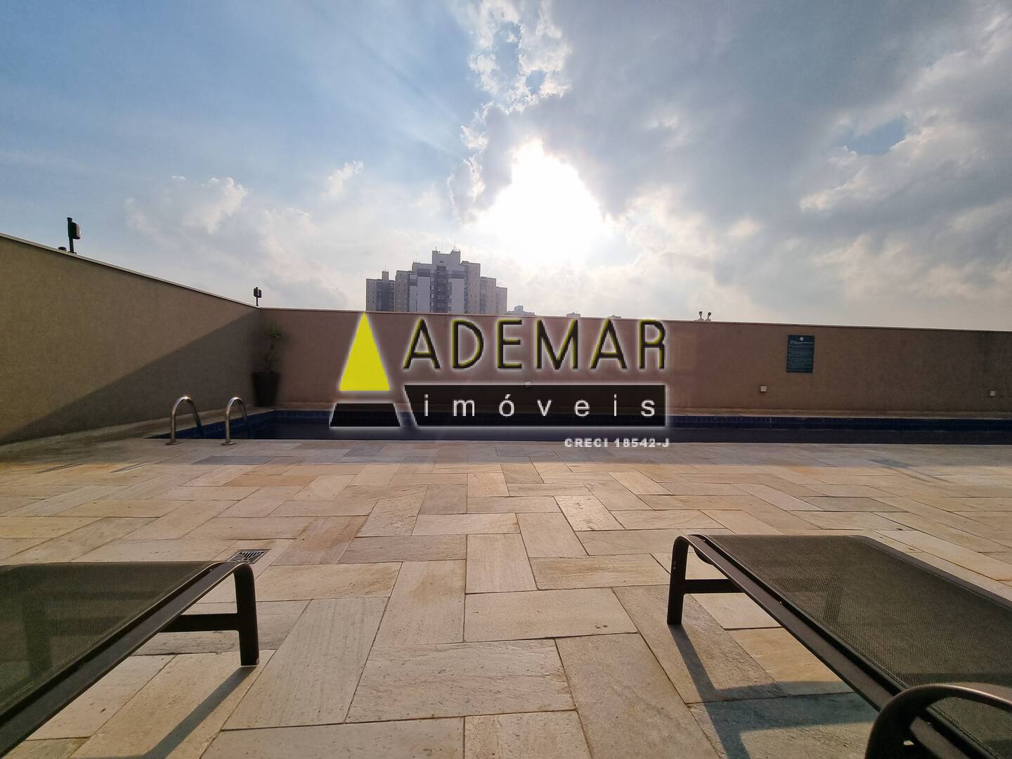 Apartamento à venda e aluguel com 2 quartos, 56m² - Foto 1