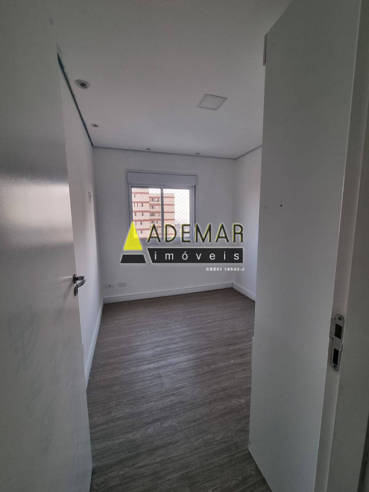 Apartamento à venda e aluguel com 2 quartos, 56m² - Foto 4