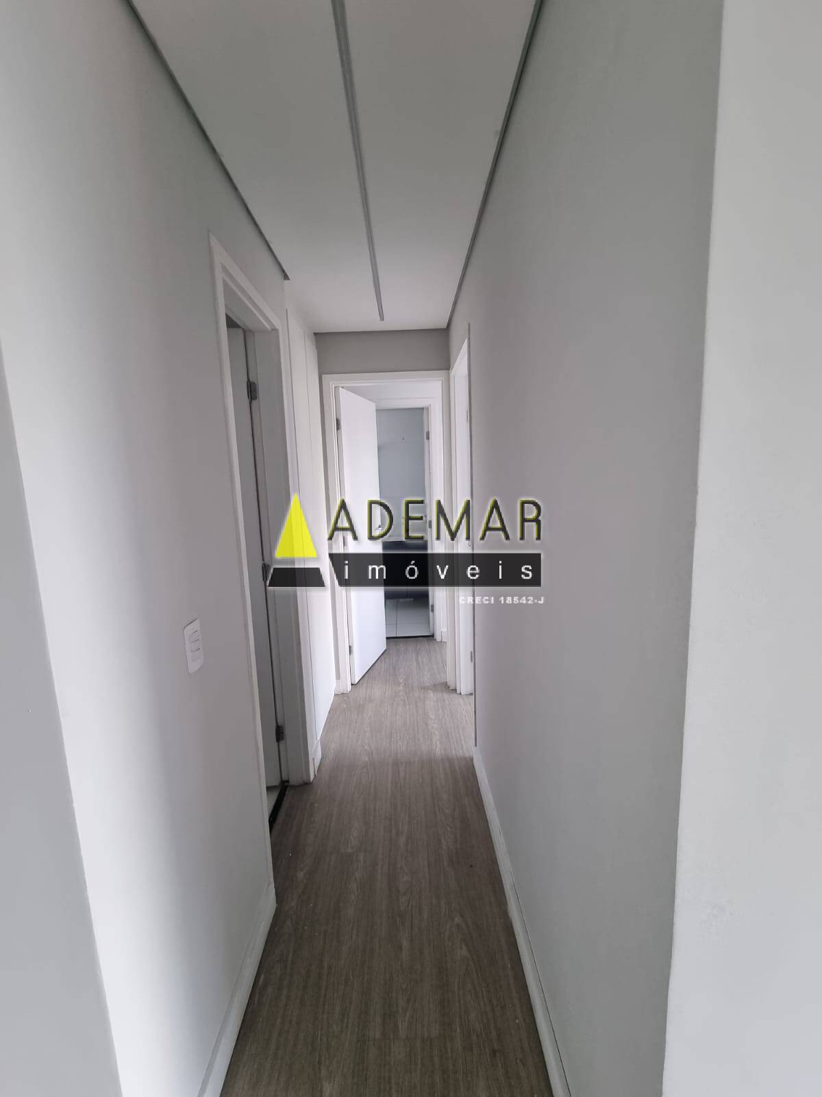 Apartamento à venda e aluguel com 2 quartos, 56m² - Foto 11