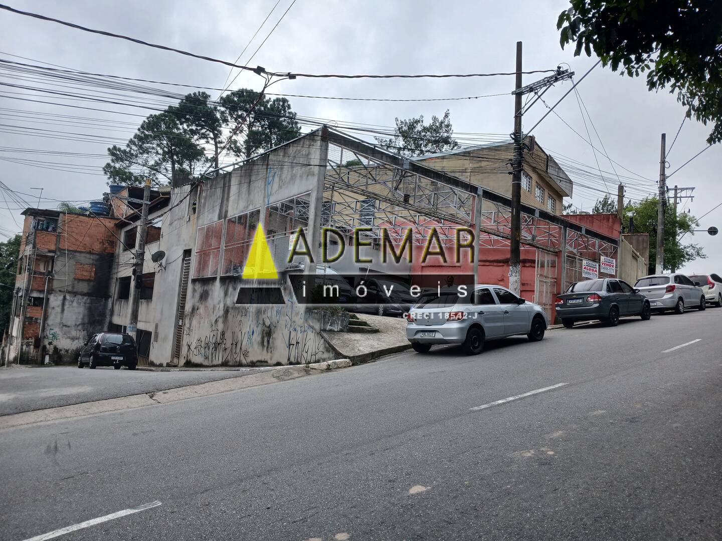 Casa à venda com 6 quartos, 450m² - Foto 4