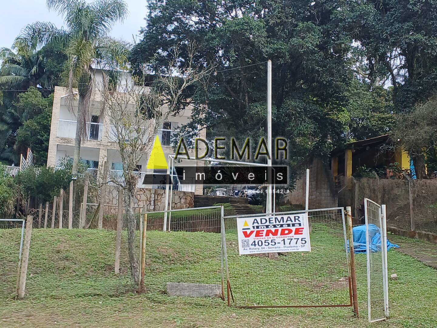 Casa à venda com 8 quartos, 1650m² - Foto 7