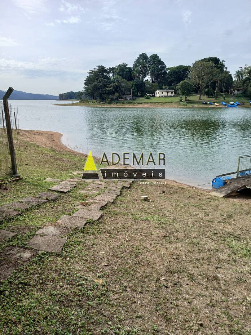 Casa à venda com 8 quartos, 1650m² - Foto 12