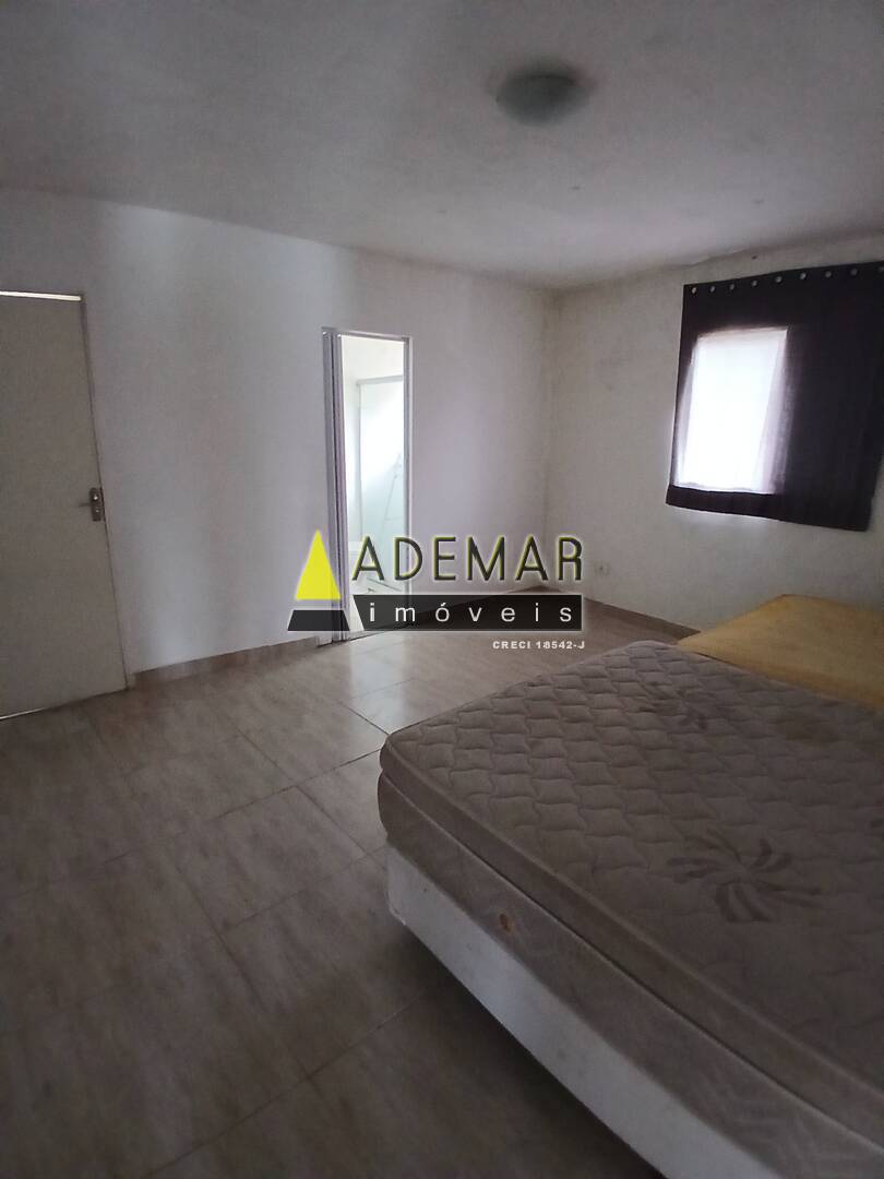 Casa à venda com 8 quartos, 1650m² - Foto 24