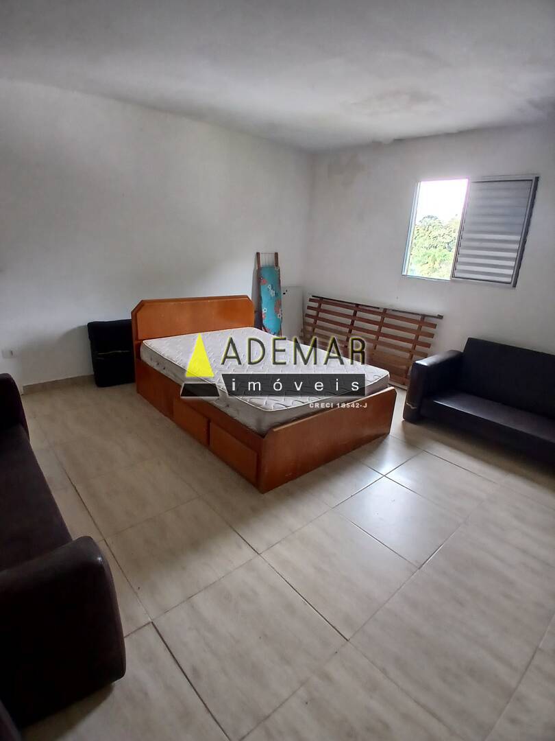 Casa à venda com 8 quartos, 1650m² - Foto 3