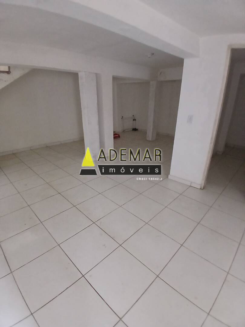 Casa à venda com 8 quartos, 1650m² - Foto 29