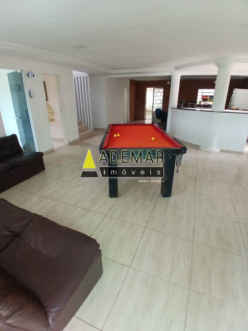 Casa à venda com 8 quartos, 1650m² - Foto 34