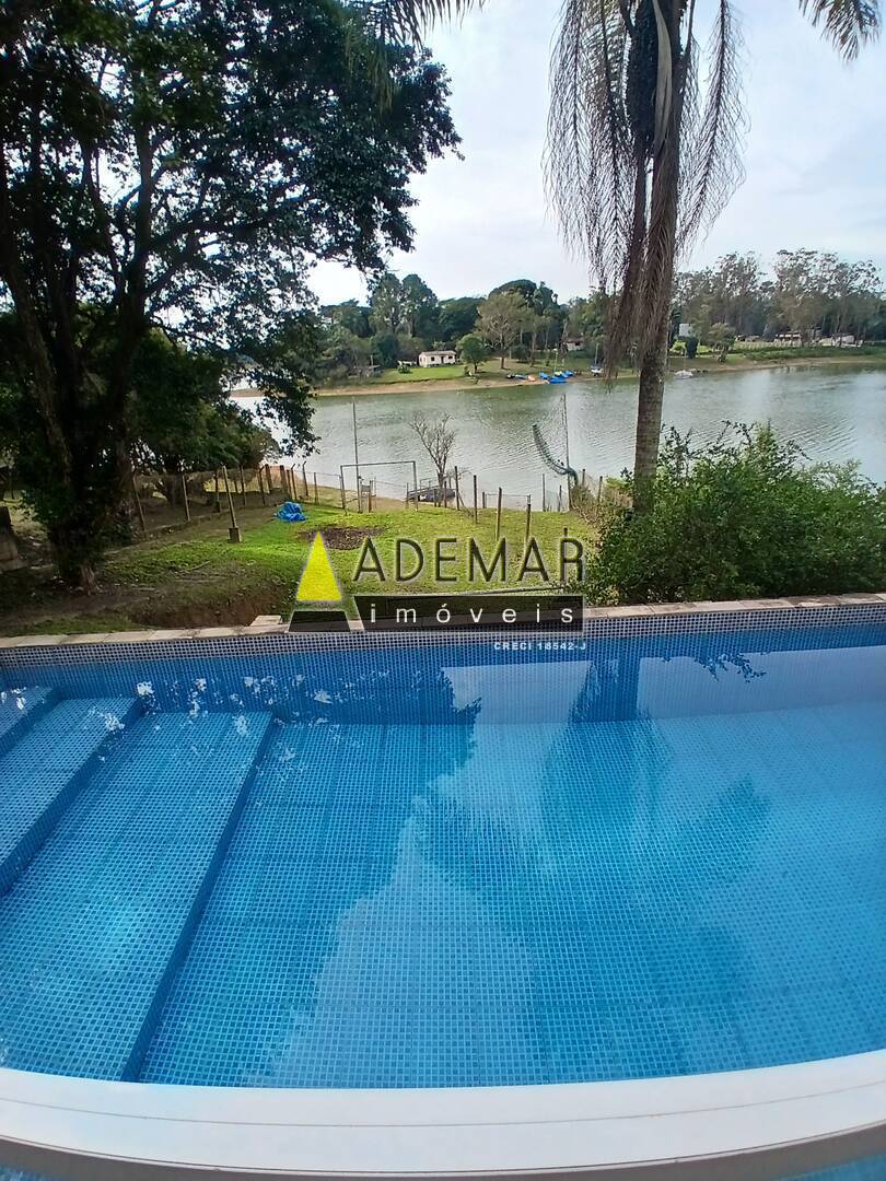 Casa à venda com 8 quartos, 1650m² - Foto 2