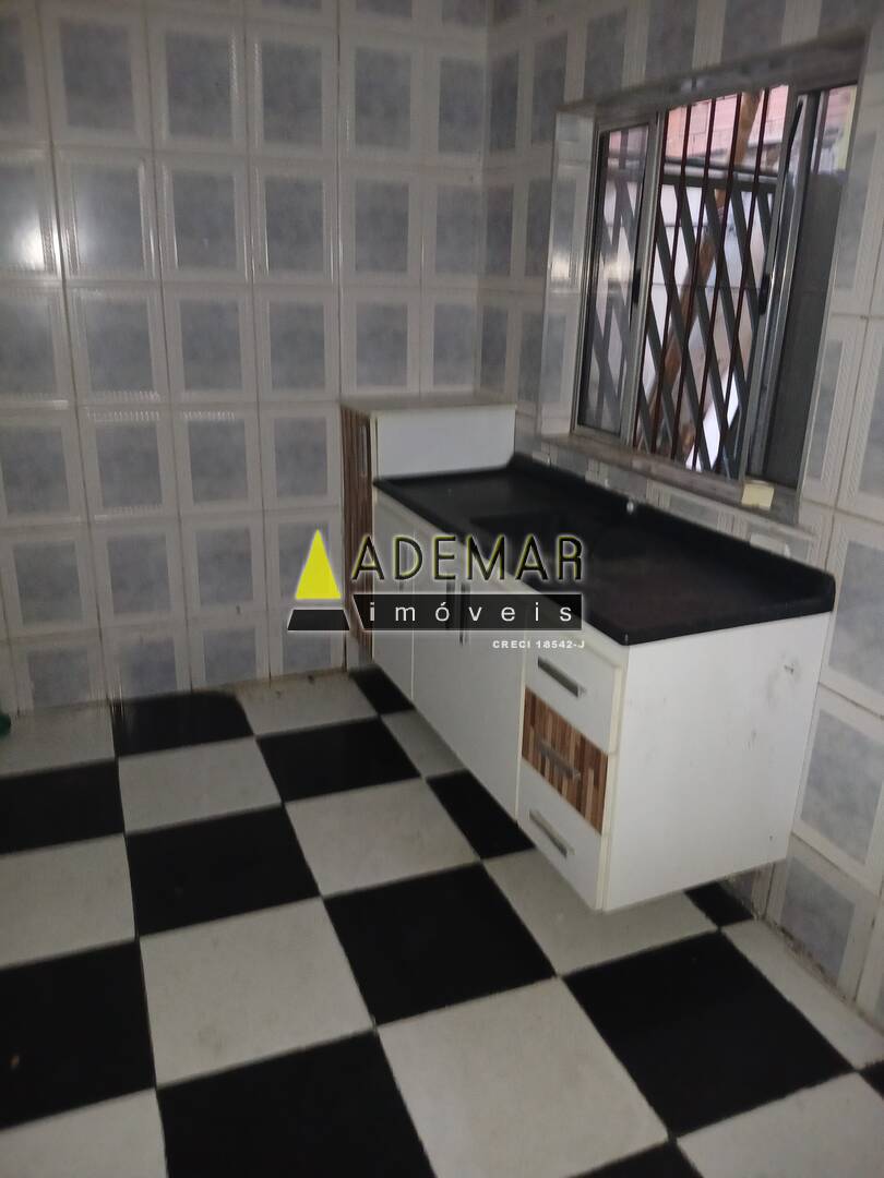 Casa, 2 quartos, 70 m² - Foto 2