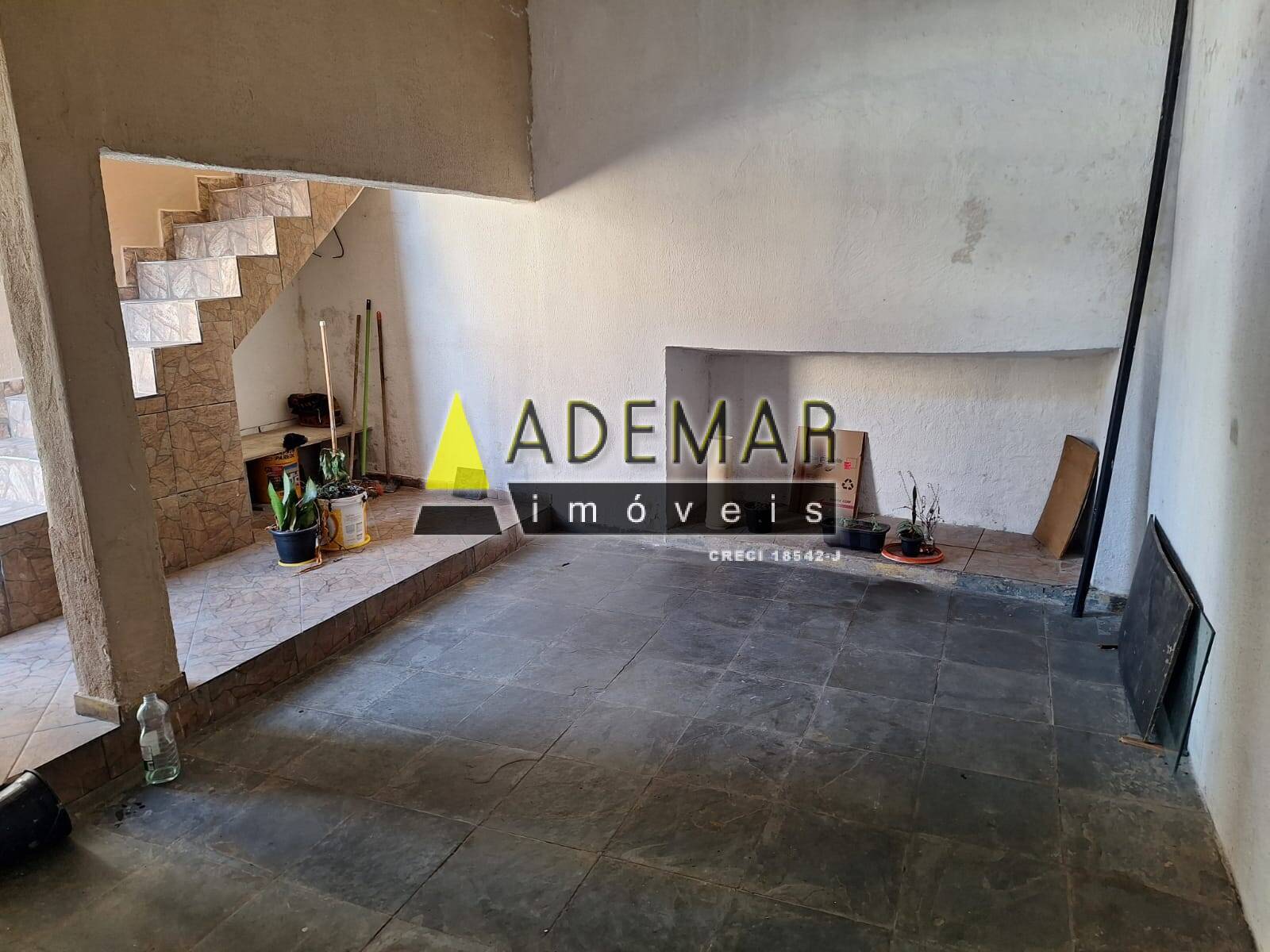 Casa para alugar com 2 quartos, 68m² - Foto 2