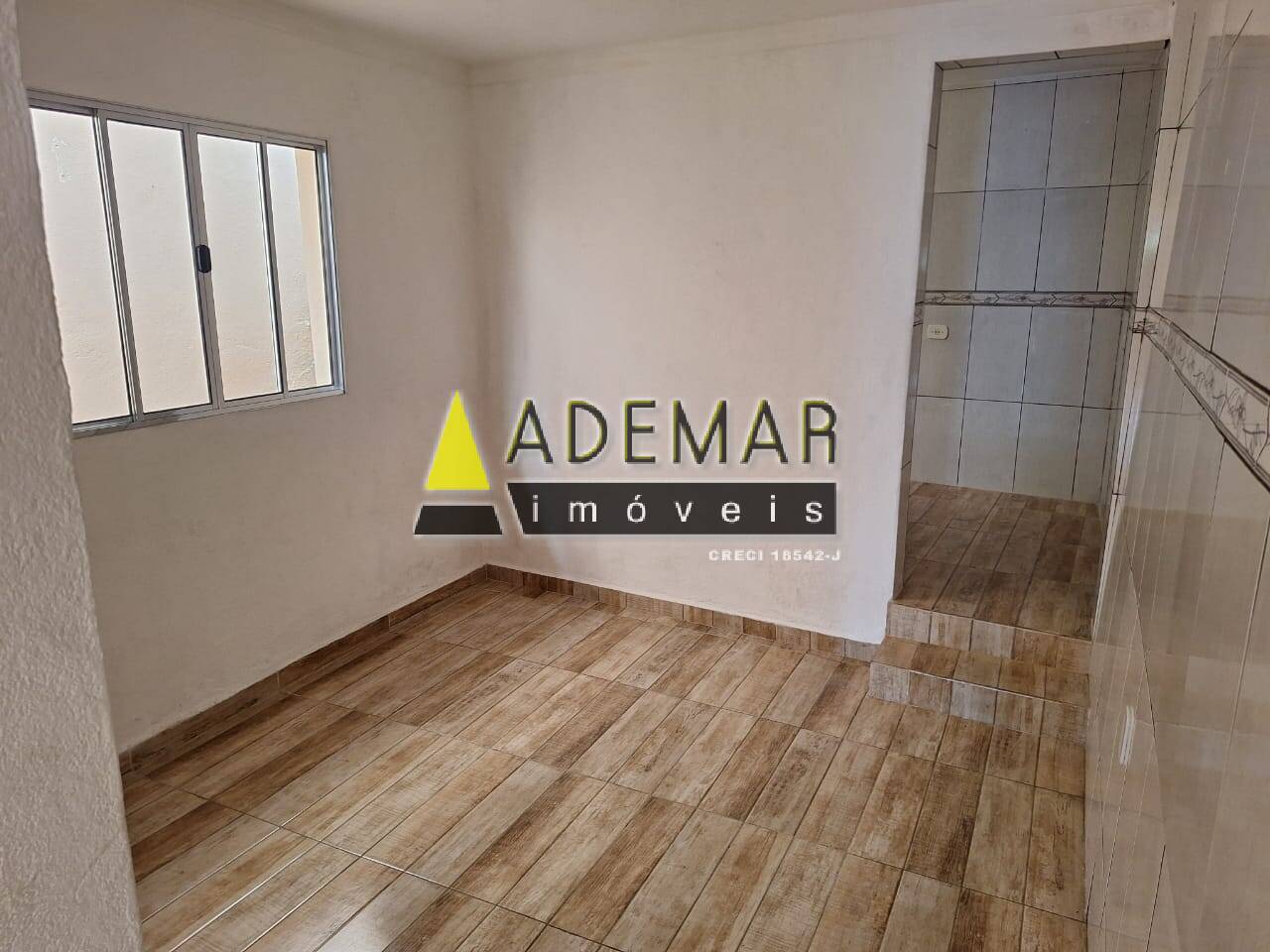 Casa para alugar com 2 quartos, 68m² - Foto 11