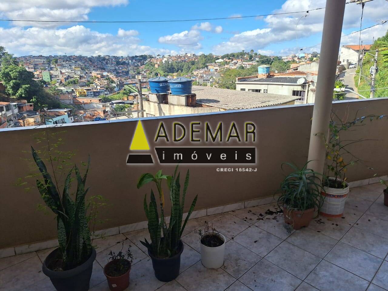 Casa para alugar com 2 quartos, 68m² - Foto 13