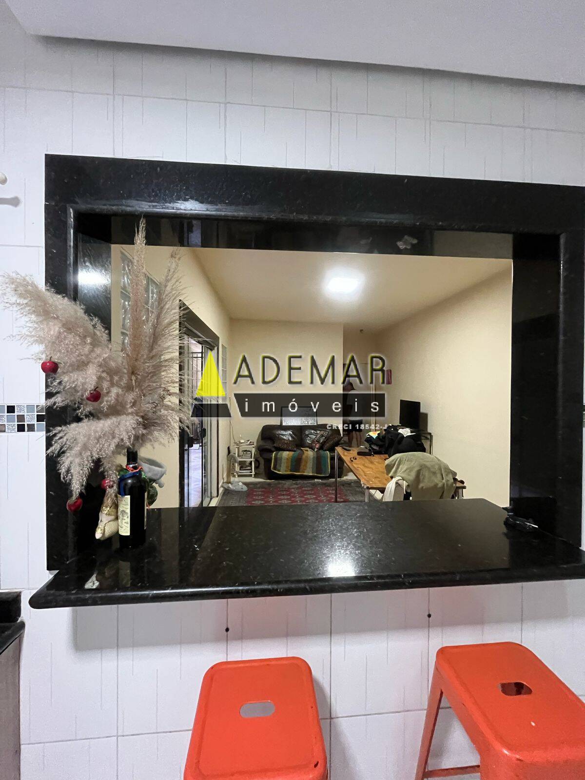 Casa à venda com 5 quartos, 260m² - Foto 4