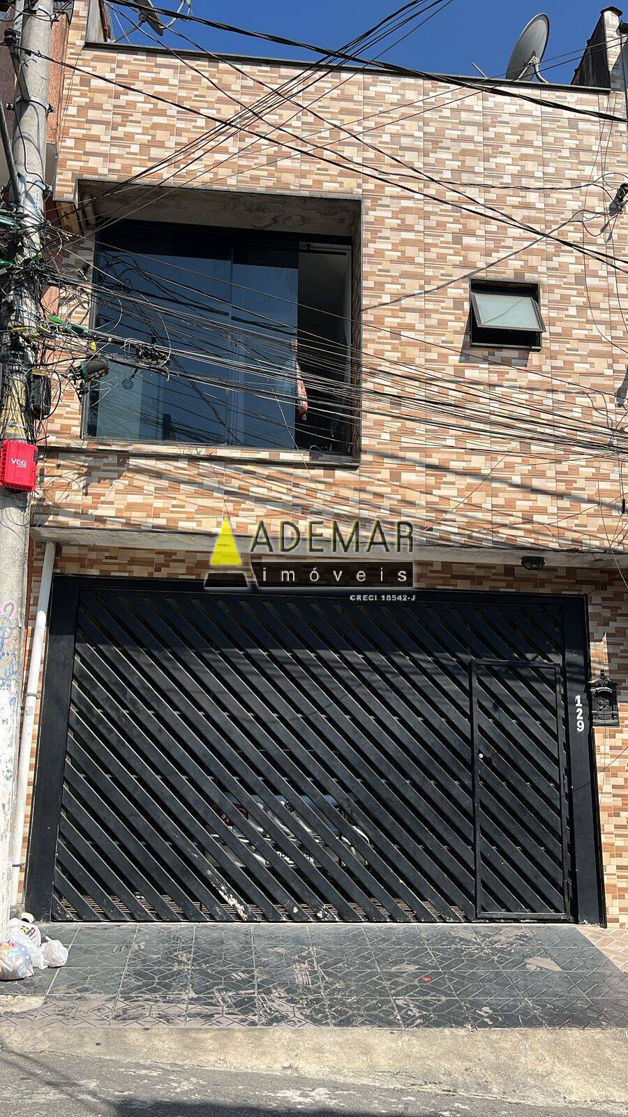 Casa à venda com 5 quartos, 260m² - Foto 1