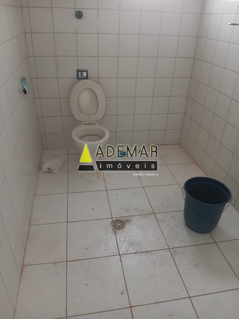 Casa para alugar com 2 quartos, 60m² - Foto 5