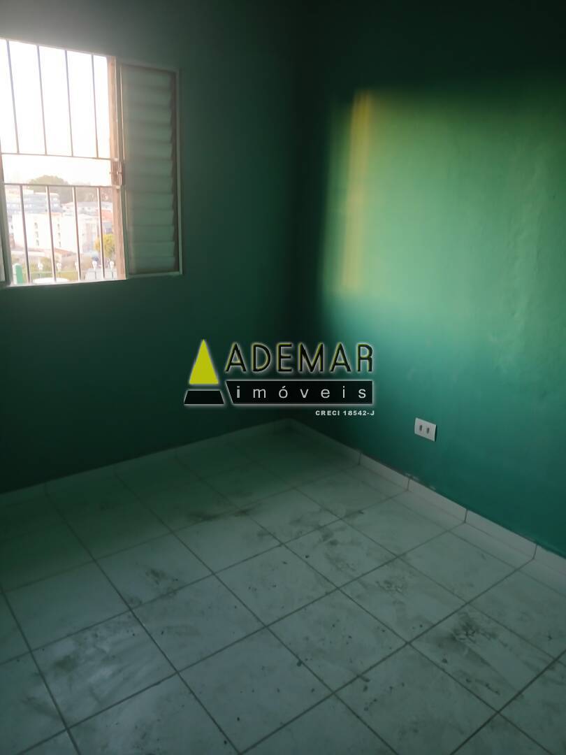 Casa para alugar com 2 quartos, 60m² - Foto 7