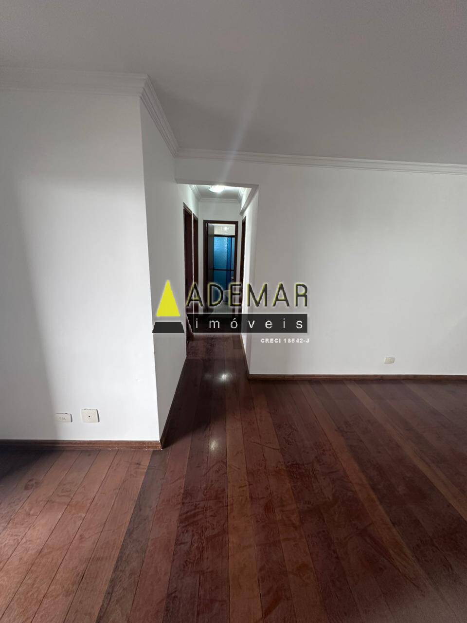 Apartamento para alugar com 3 quartos, 80m² - Foto 2