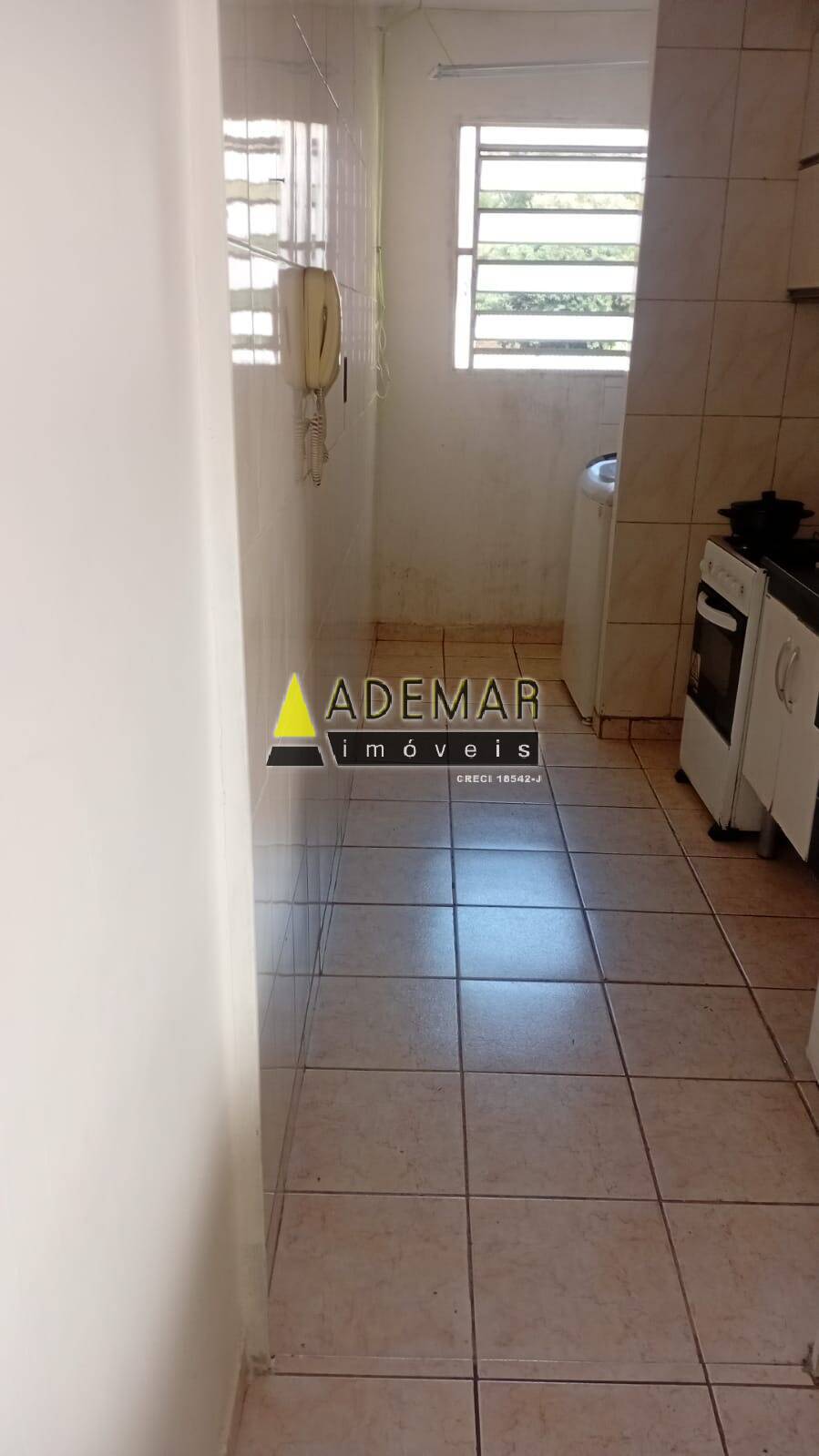 Apartamento à venda com 2 quartos, 47m² - Foto 2